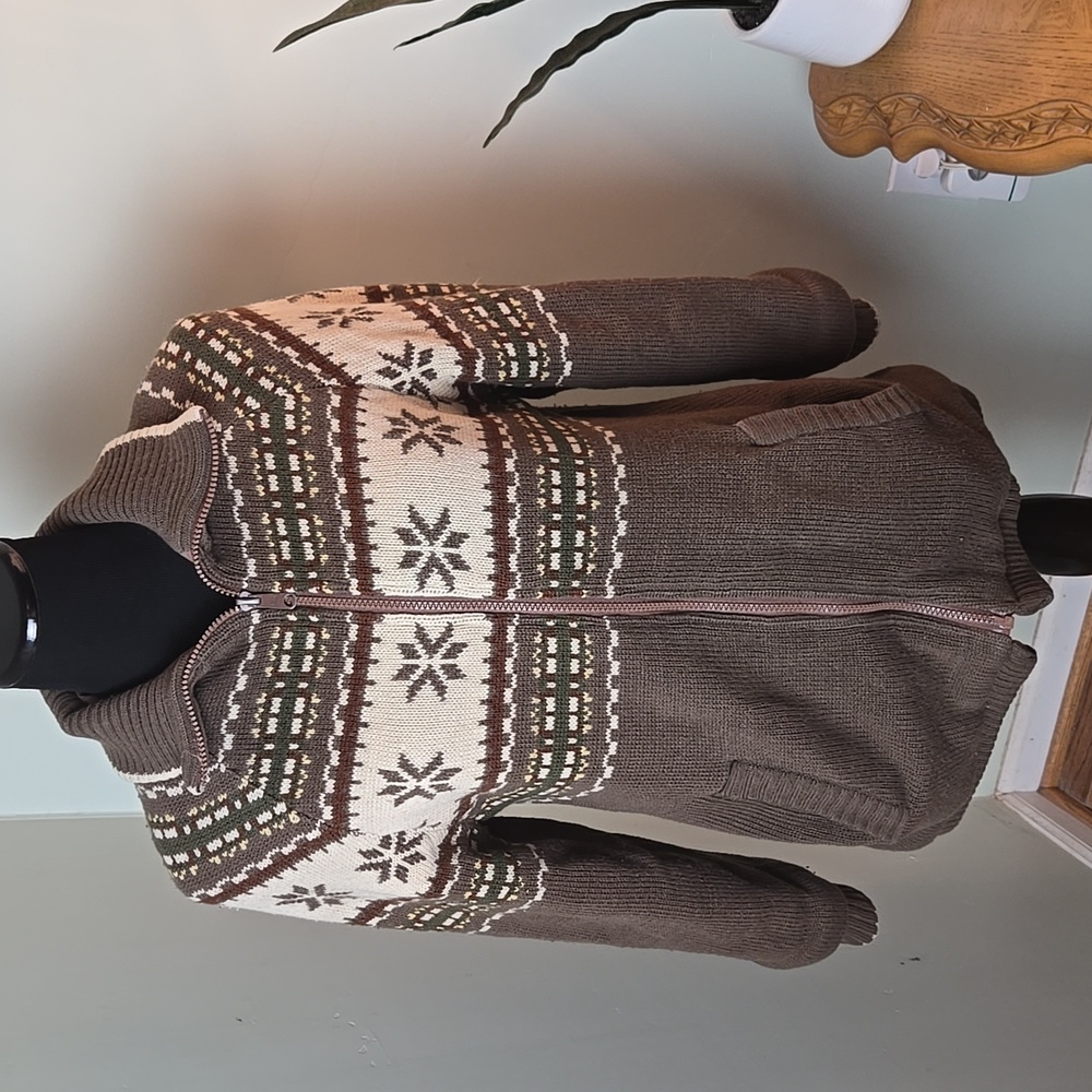 Vintage SAXTON HALL Nordic brown Winter Sweater